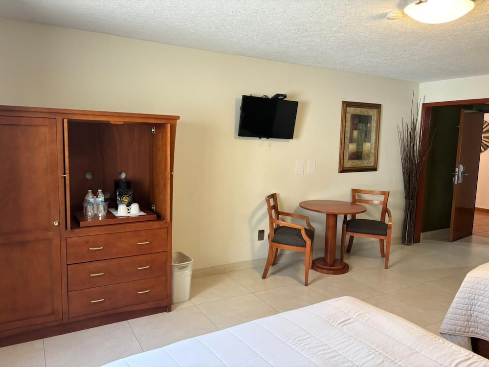 Baja Inn Hoteles La Mesa 10/75