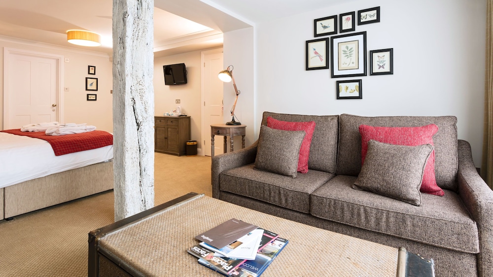 Park Farm Hotel Leisure 68/78