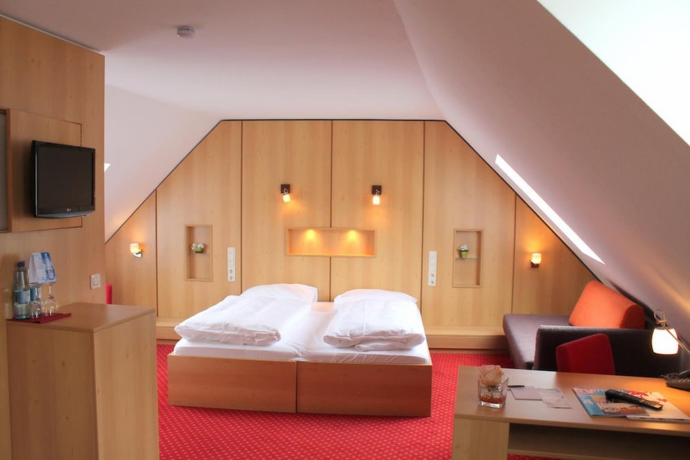 Steichele, Hotel Restaurant Weinstube 14/39