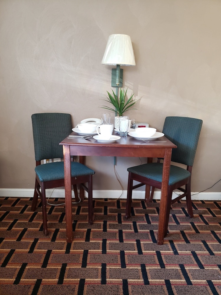 Corporate Suites of Burlington 39/47