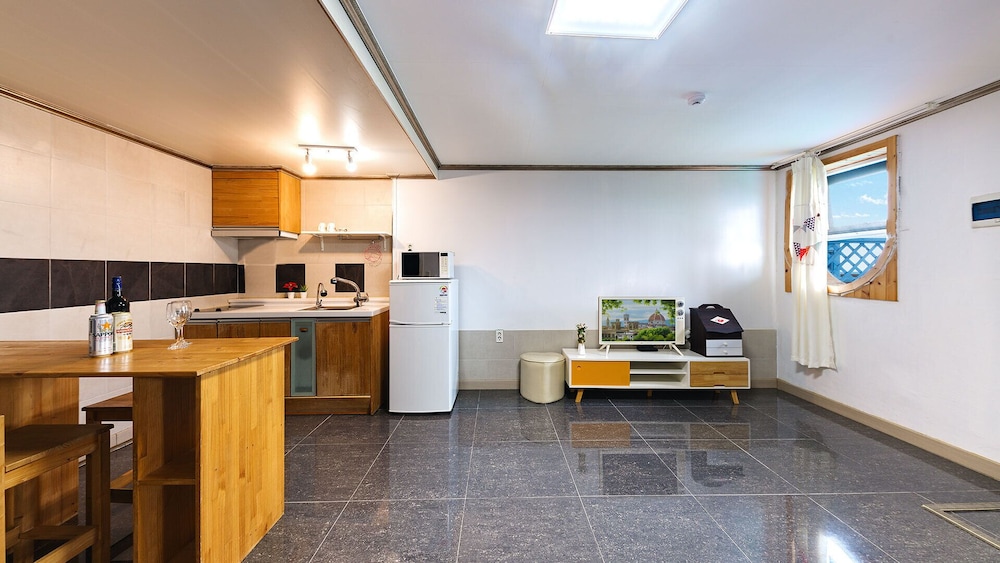 Namhae Santorini N Pension 27/50