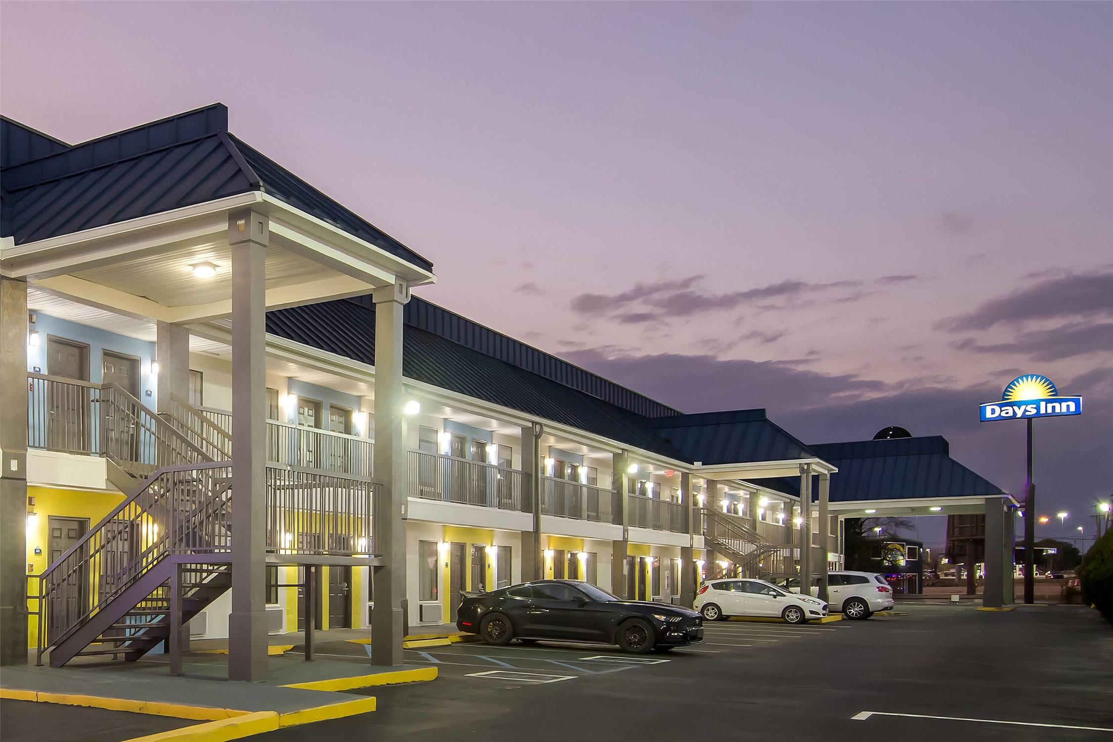 Days Inn by Wyndham Ocean Springs 9/32