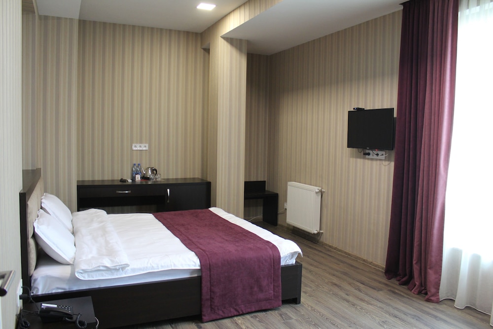 Standard, Double Bed