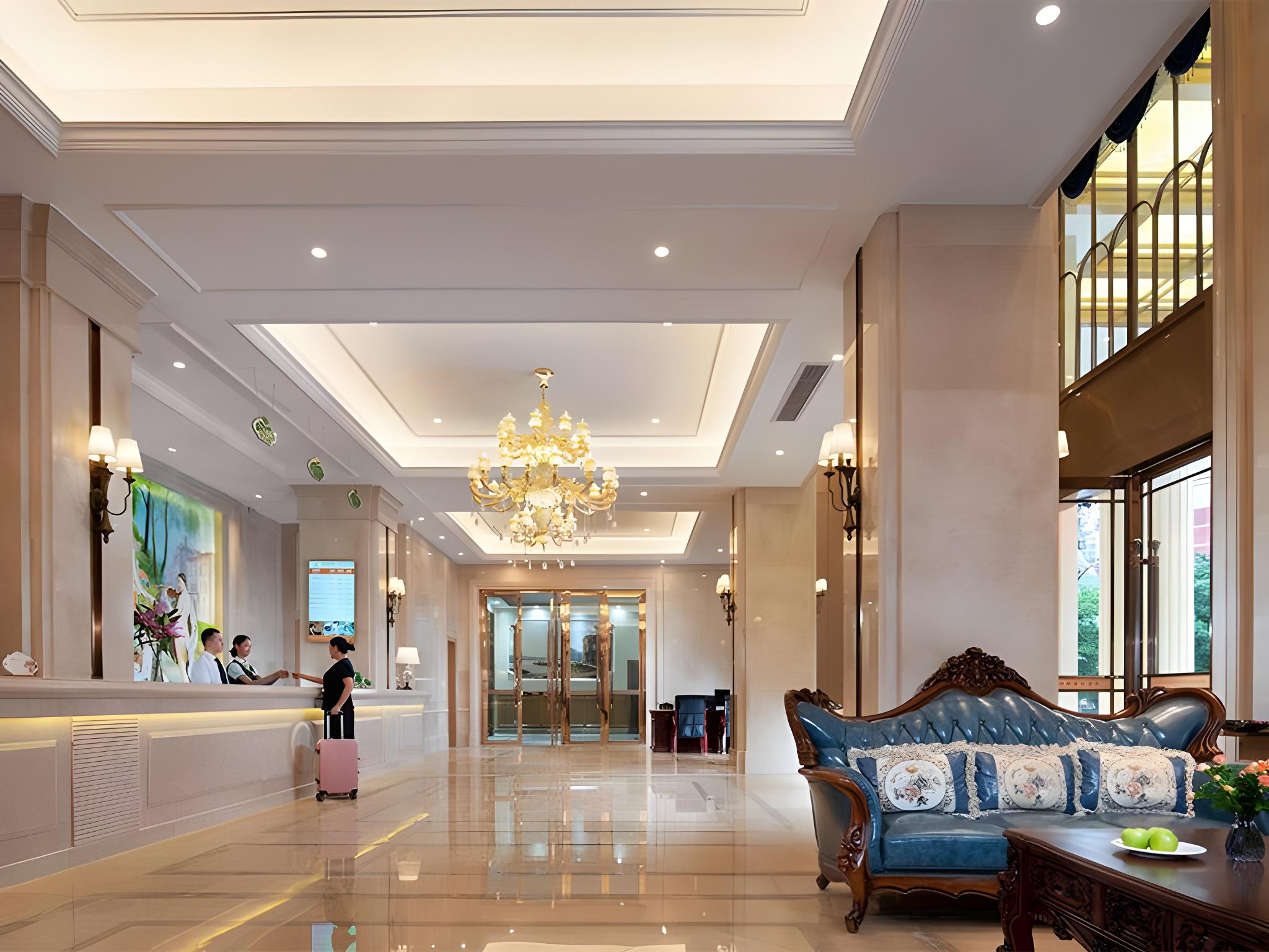 Vienna International Hotel (Chongqing Nanping Pedestrian Street) 15/53