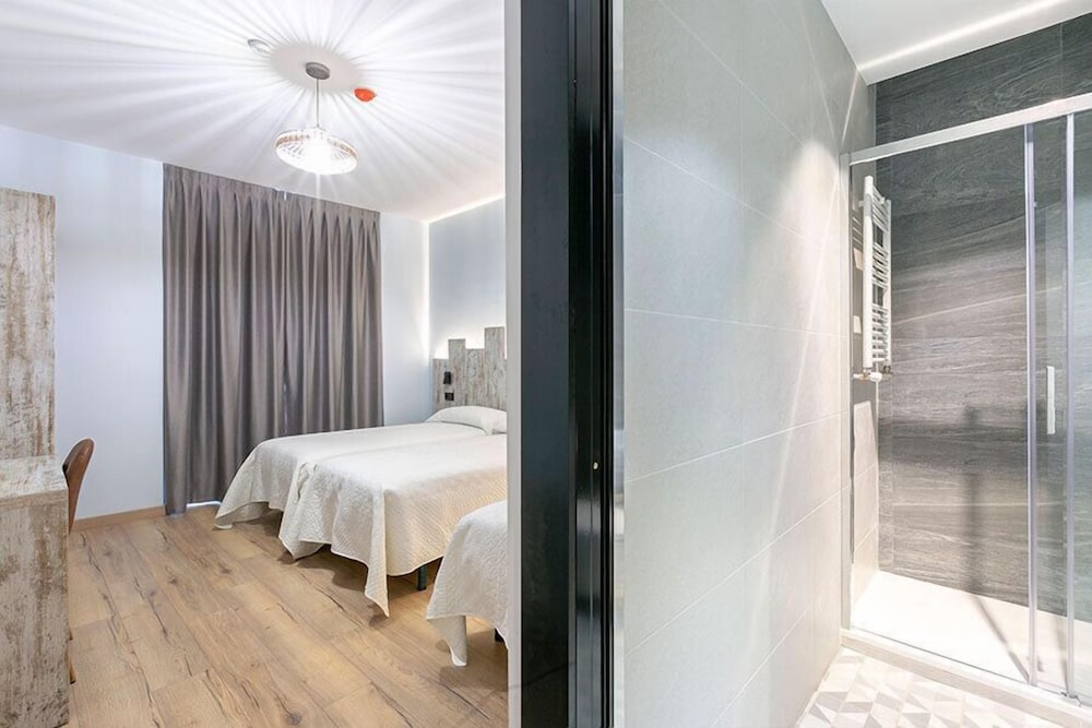 غرفة ثلاثية، Hostal Anton Martin 10/10
