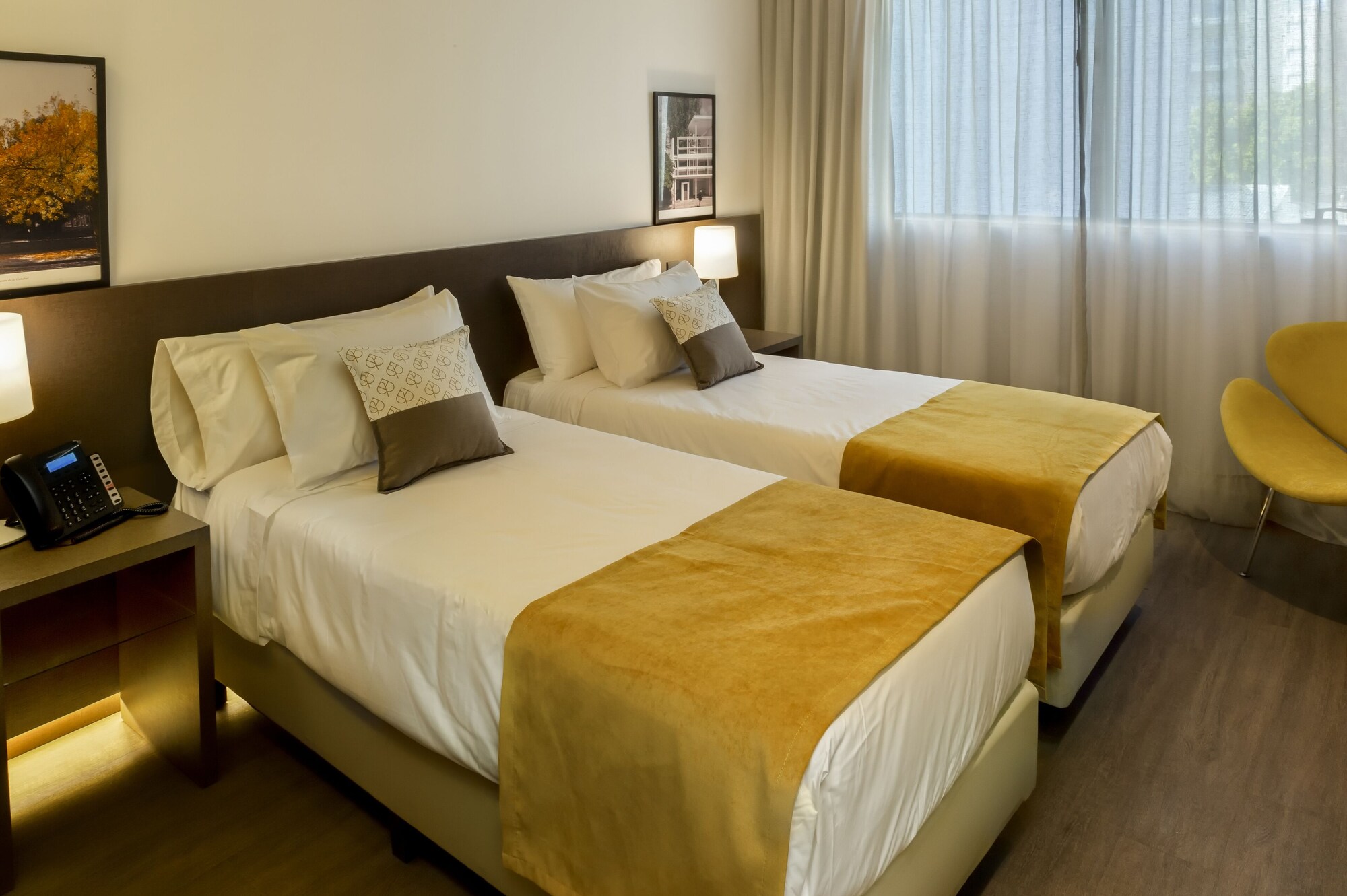 غرفة كلاسيكية بسريرين منفصلين، Dazzler by Wyndham La Plata 2/4