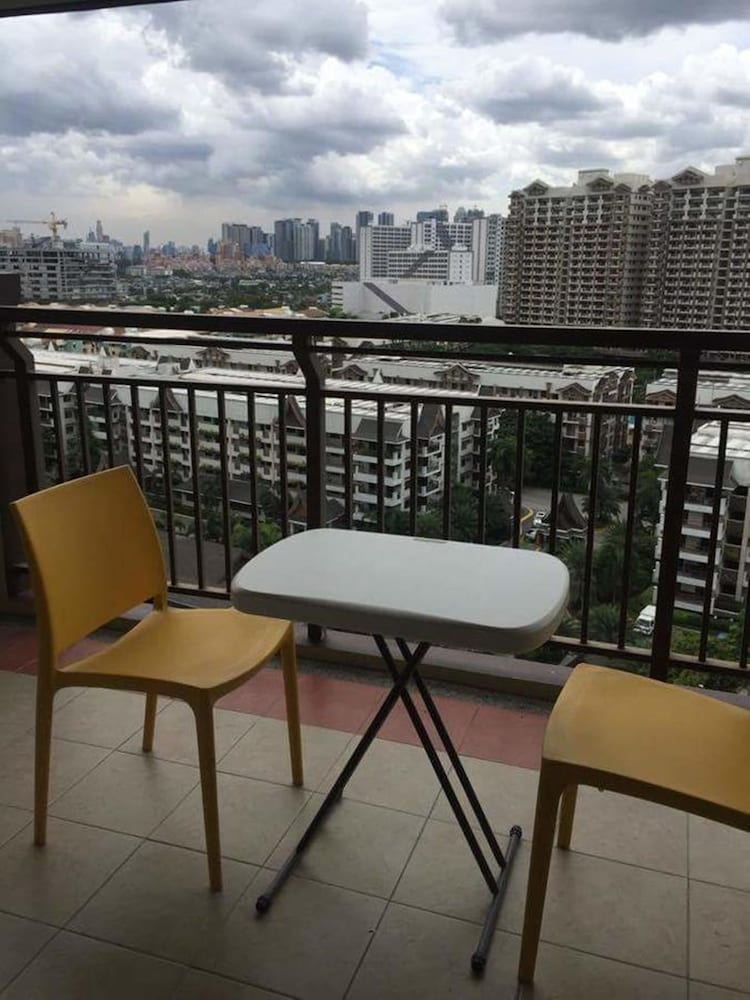 Your Home Away From Home Royal Palm 45/57