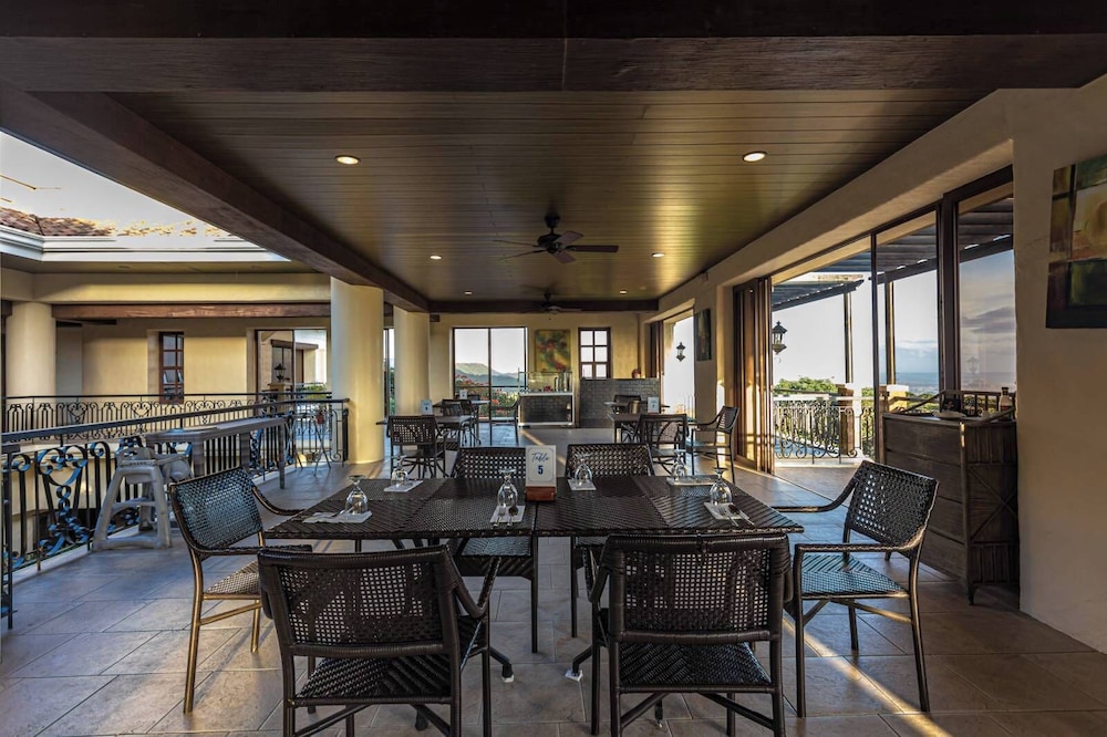 Splendido Tagaytay Hotel and Country Club 49/60