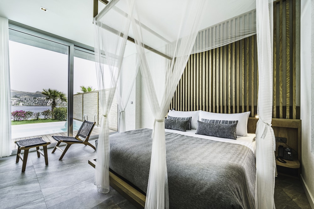 Cape Bodrum Luxury Hotel Beach 17/79