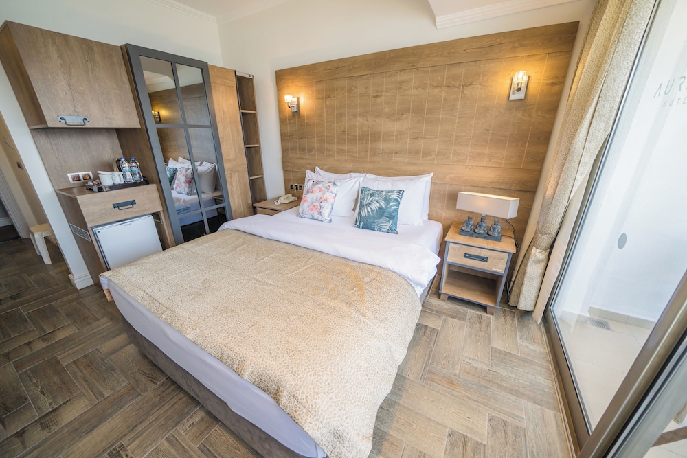 STANDARD, DOUBLE OR TWIN BED