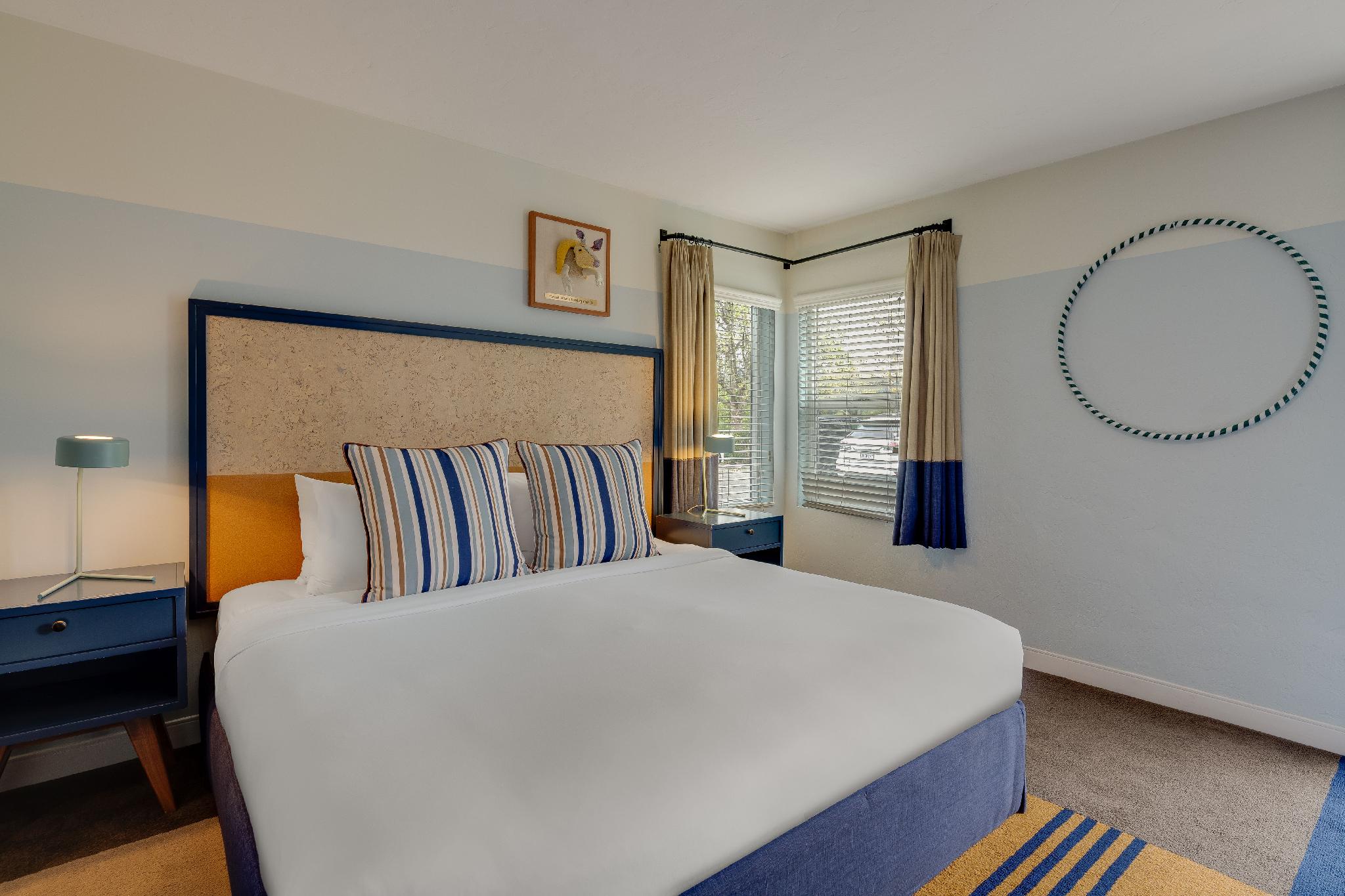 Retro, Classic, King Bed