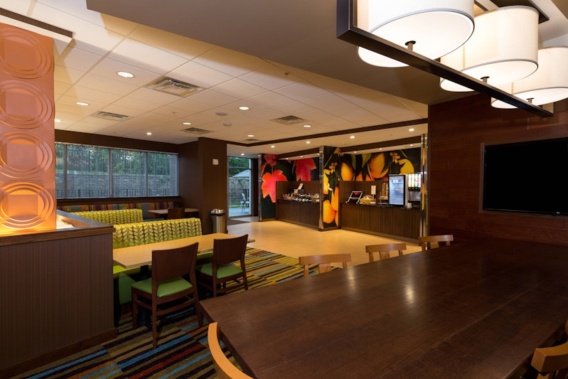 Fairfield Inn Suites By Marriott Detroit Chesterfield 6/8