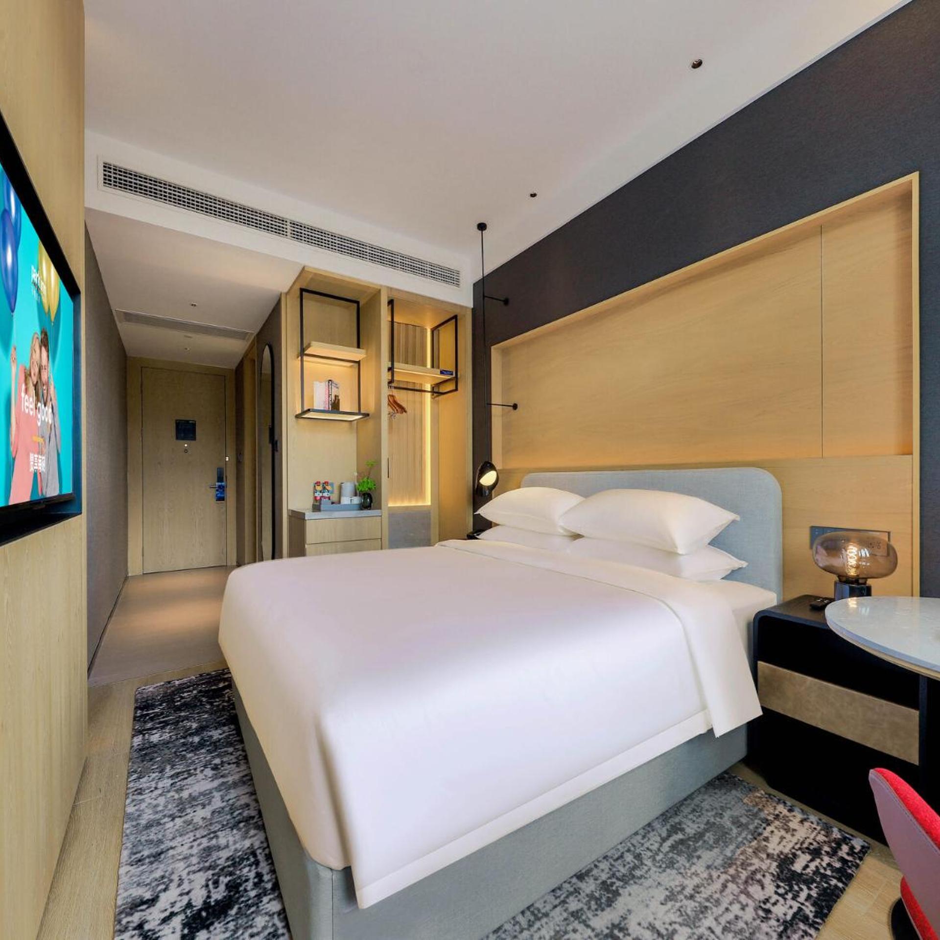 Park inn by Radisson Hotel 32/58