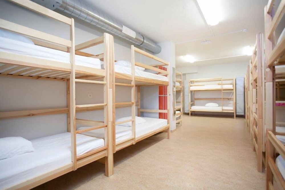 Bus Hostel Reykjavik 16/43