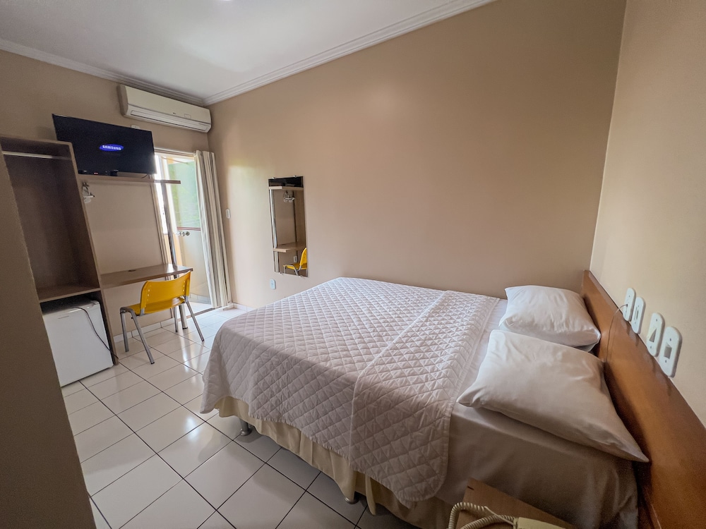 Hotel Guapindaia Praca 17/44