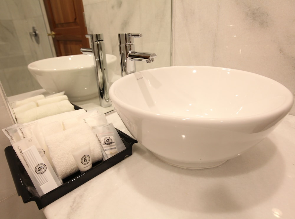 Gingerflower Boutique Hotel 46/50