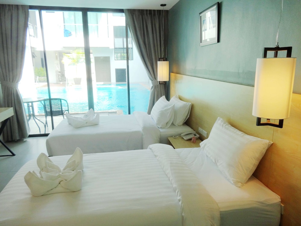 Good Day Phuket 59/71