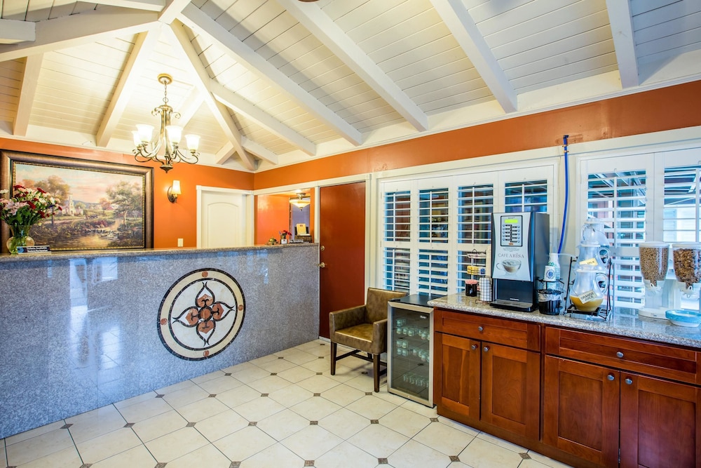 Clarion Collection Hotel Pacific Grove - Monterey 10/30
