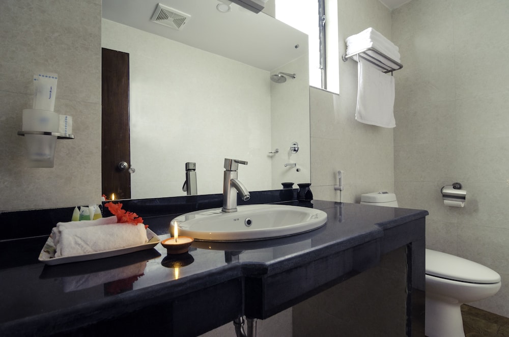 Dahlia Boutique Hotel 46/50