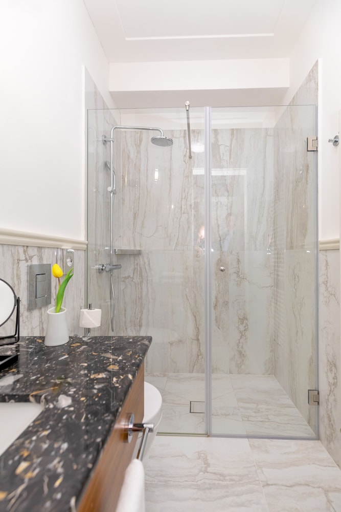 Le Premier Boutique Hotel 15/66