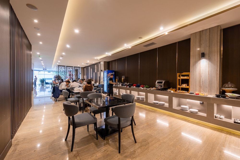 Nhat Ha Lavish Hotel 29/40