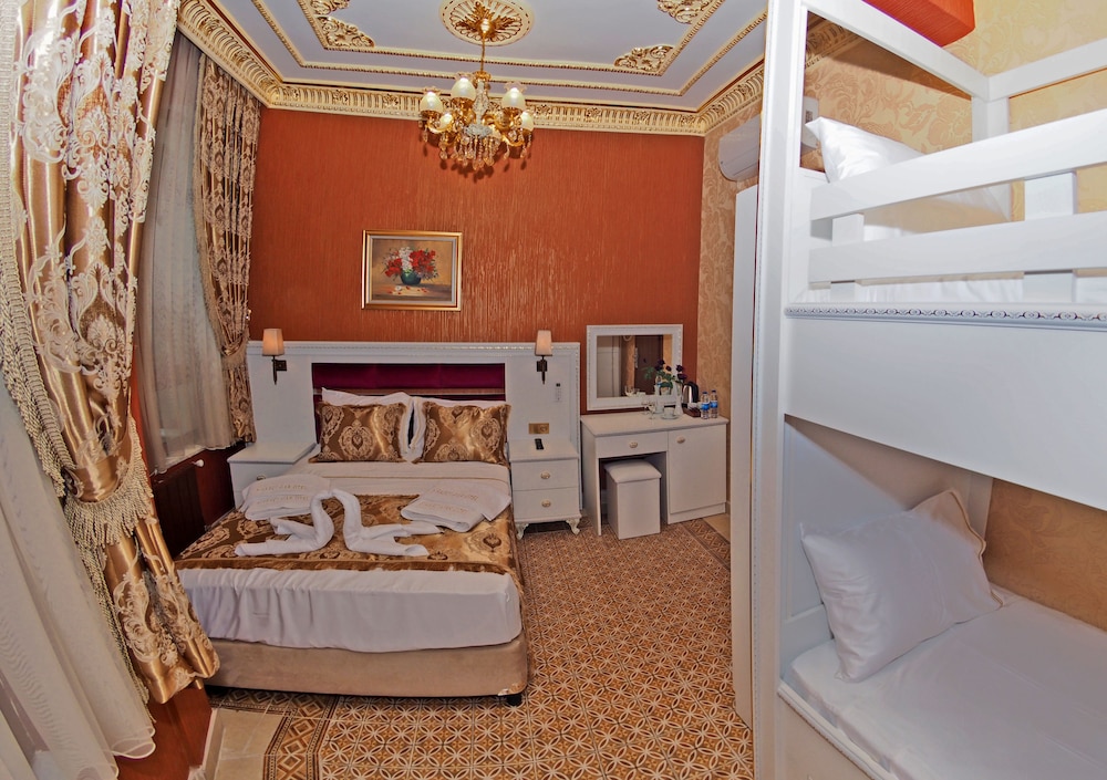 Sirkeci Gar Hotel 48/65