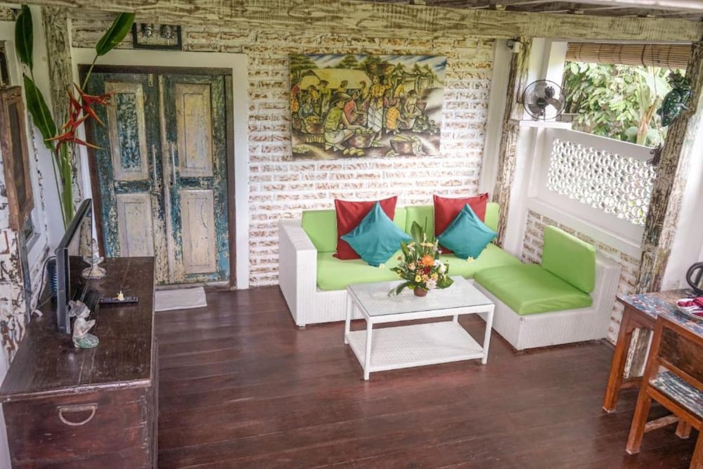 KTS Balinese Villas (ex KTS Day Spa & Retreat) 63/83