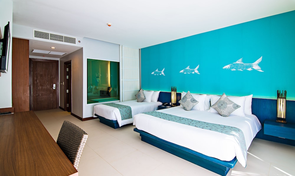 Fishermen's Harbour Urban Resort 12/50