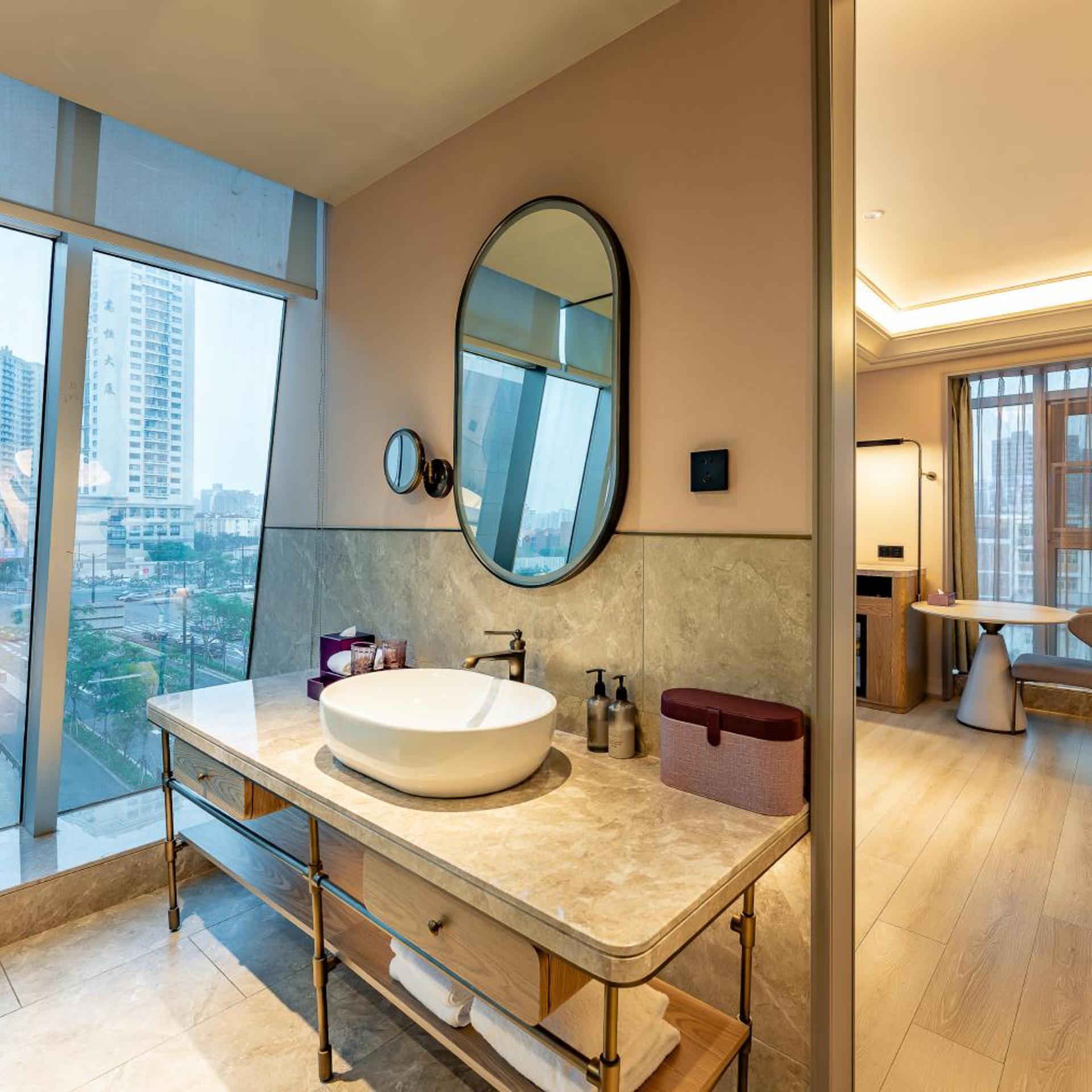 Mercure Shanghai Lujiazui 46/50