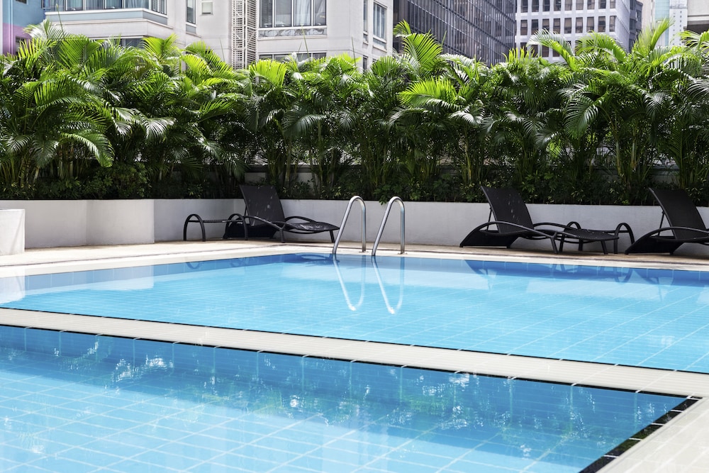 Novotel Century Hong Kong 43/48