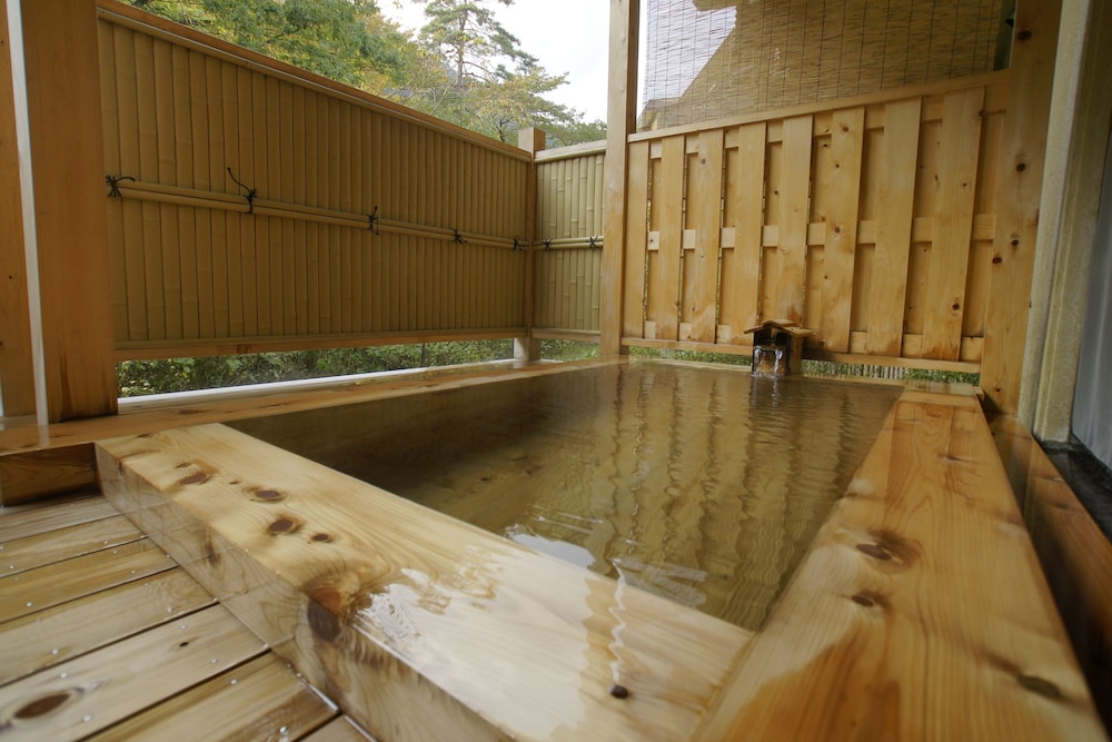 Kinseikan Seseragi 17/50