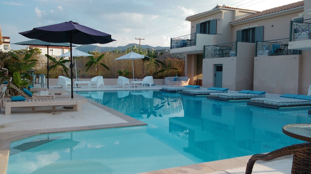 Villa Olga Lounge Hotel 35/41