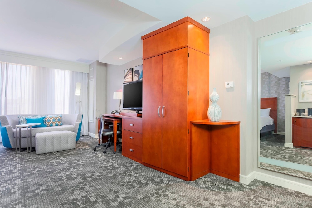 Courtyard By Marriott Amarillo Downtown 9/37