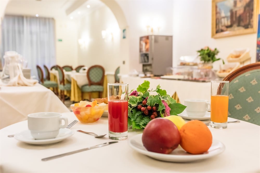 Raeli Hotel Archimede 38/44