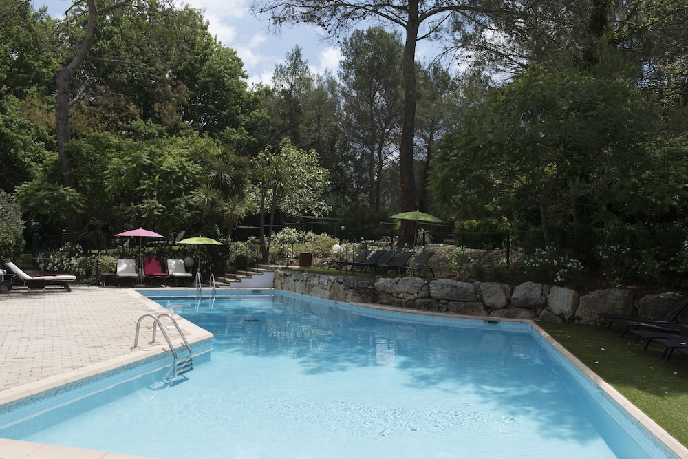 Mercure Antibes Sophia Antipolis Hotel 9/77