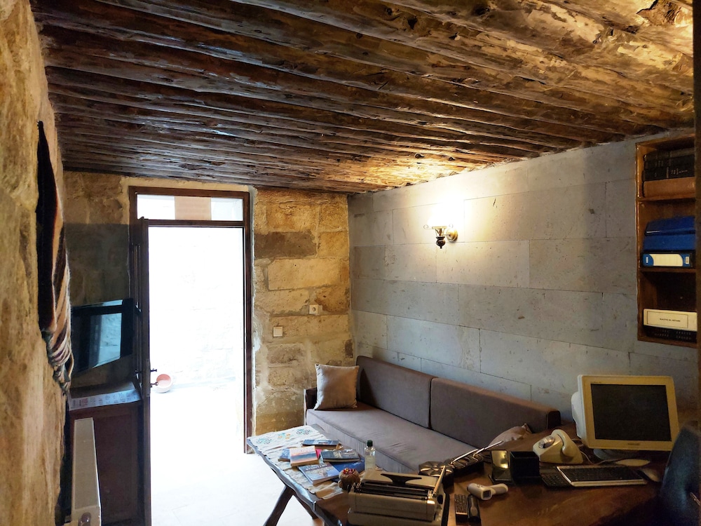 Armesos Cave Hotel 23/50