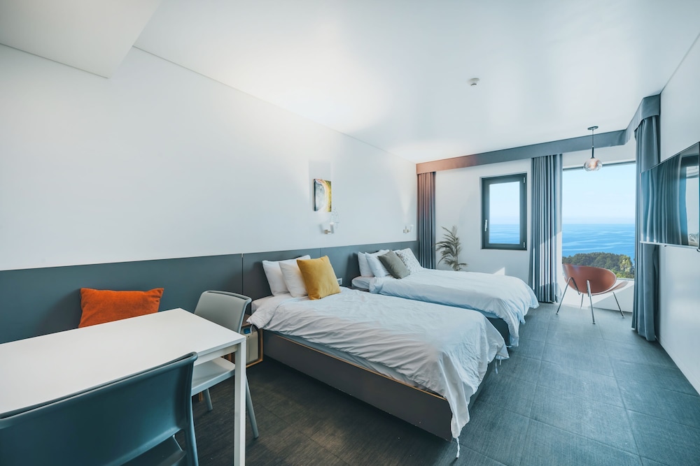 Jeju Bricks Hotel 30/64