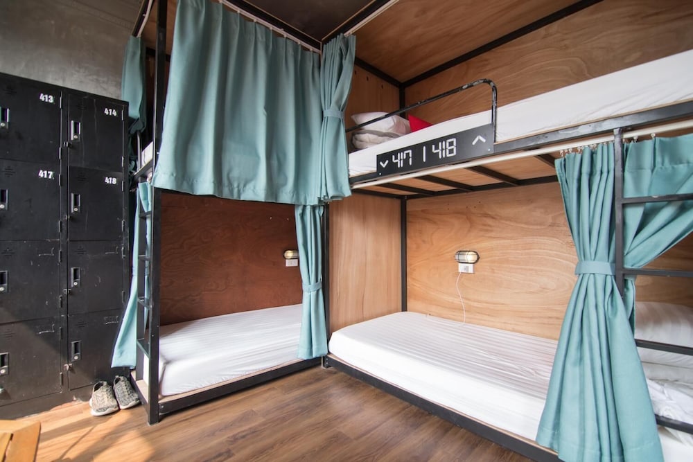 Soft Pillow Hostel - Adults Only 11/45