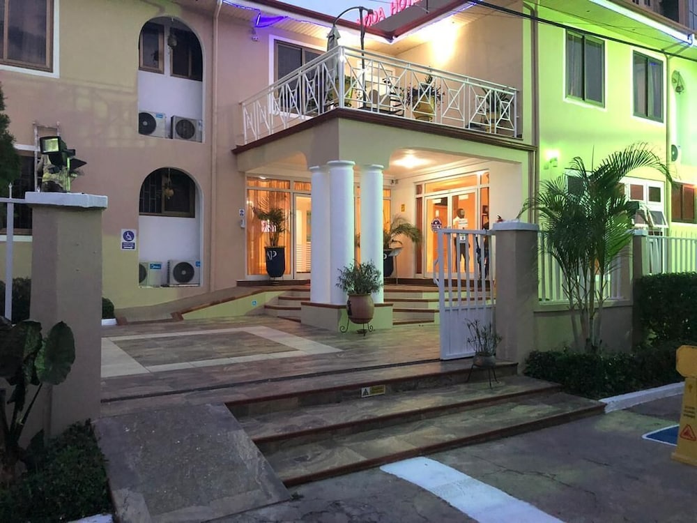 Asantewaa Premier Guesthouse 1/49