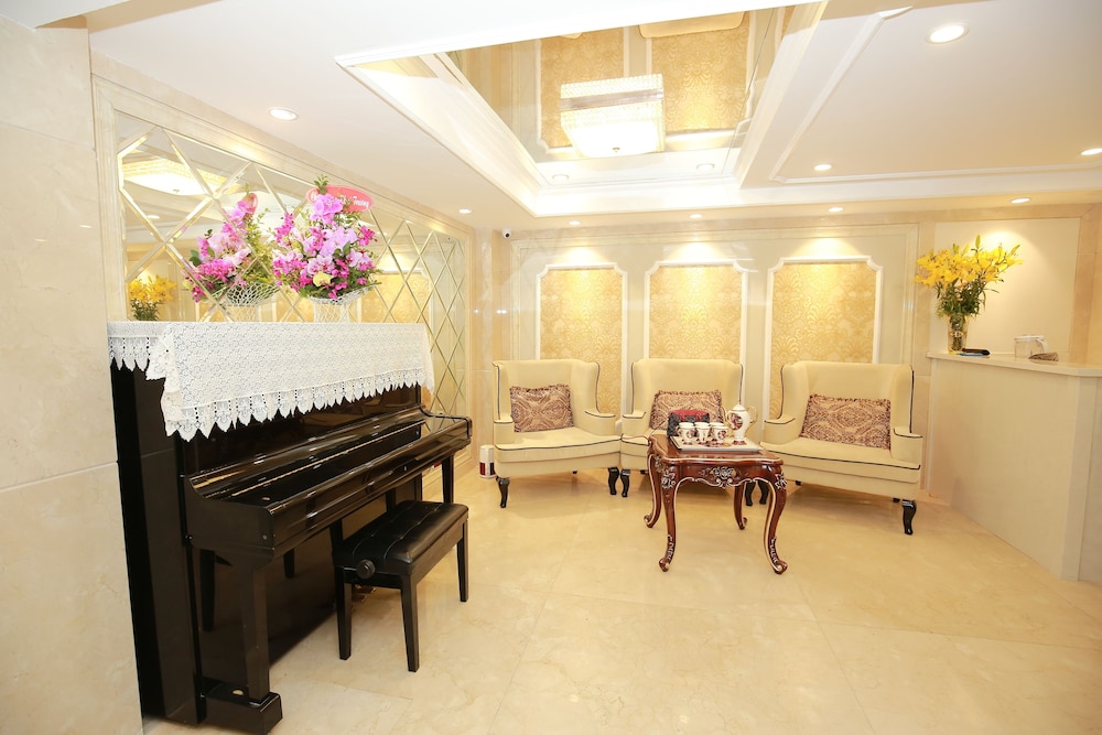 Little Hanoi Deluxe Hotel 44/55