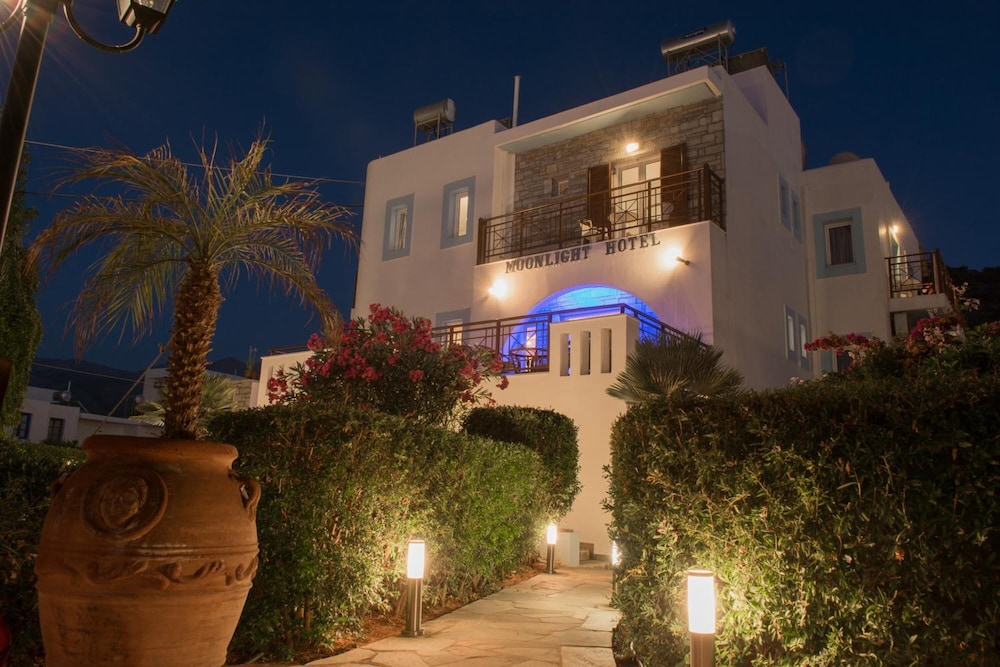Moonlight Hotel 39/39