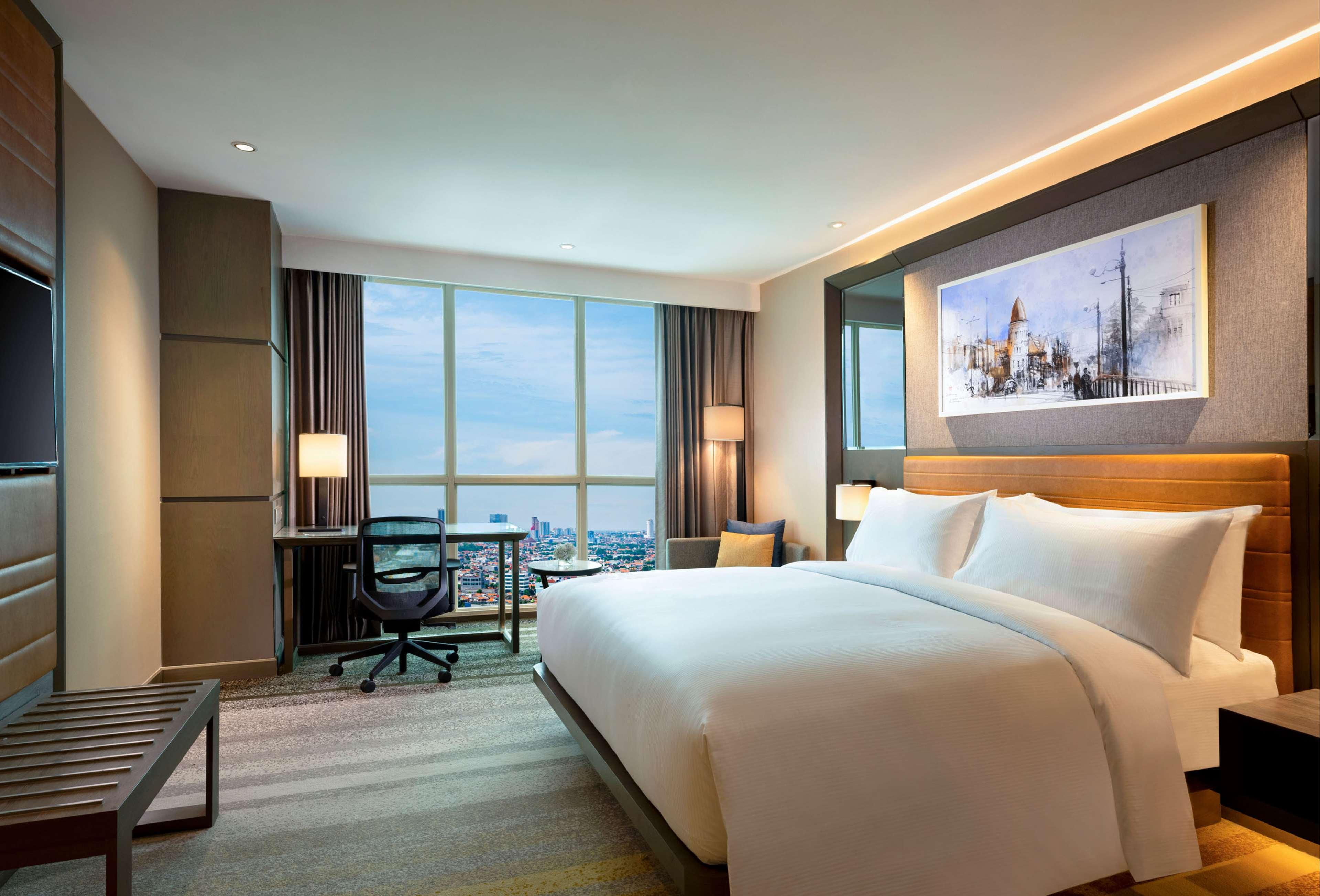 ROOM, KING BED, ACCESSIBLE