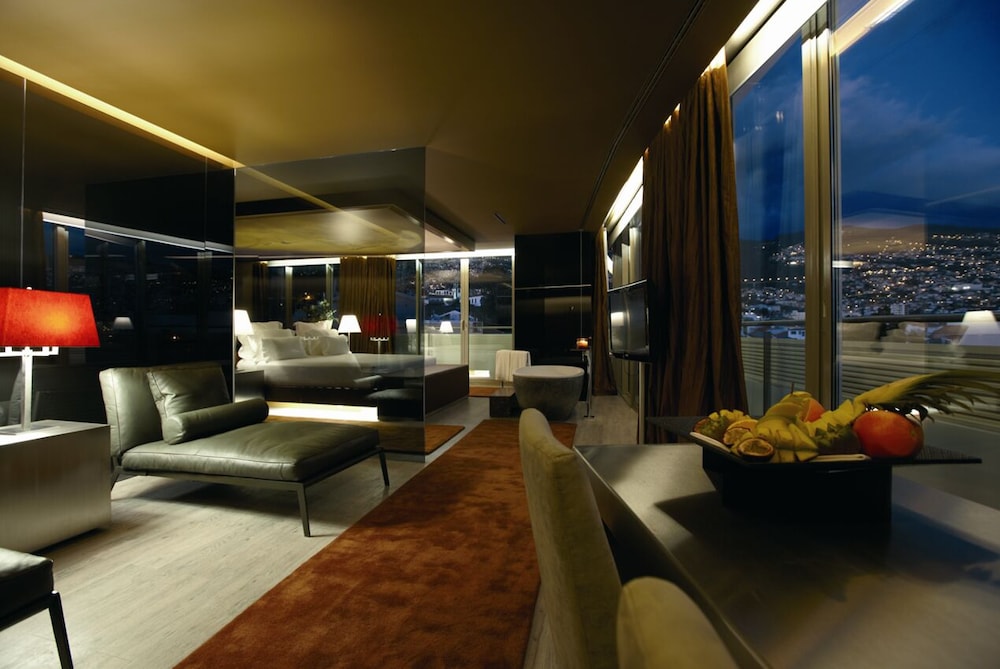The Vine Hotel 46/68