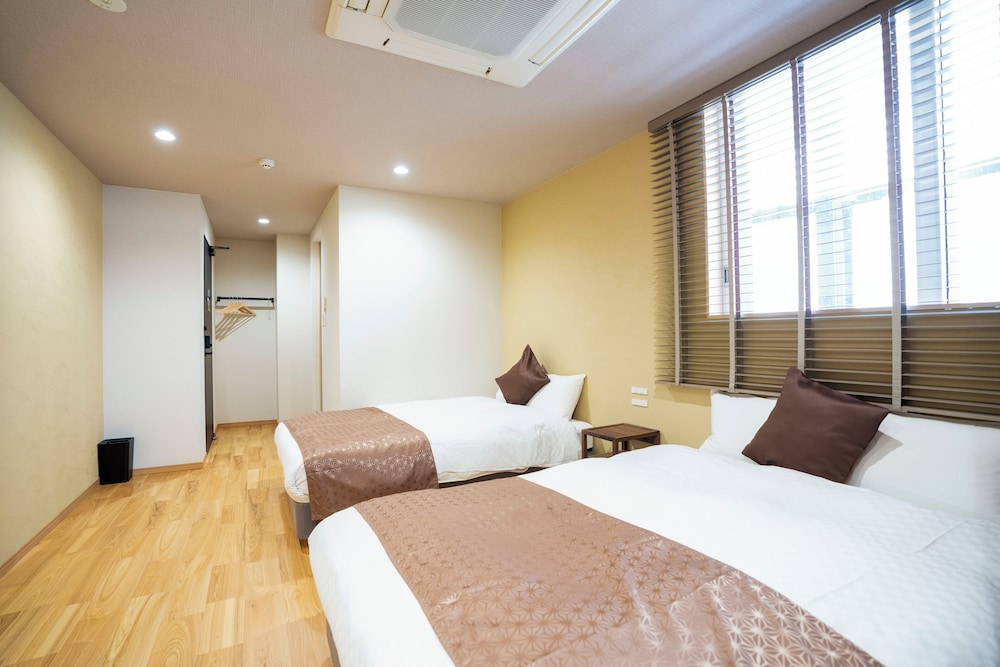 Hotel S-Presso Namba Ekimae 8/50