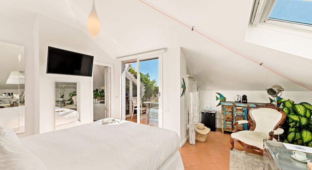 Molo 44 Suites Puerto Banus 69/85