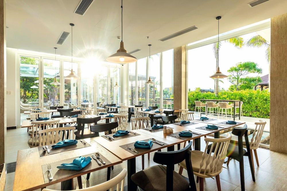 ROBINSON Nam Hoi An 36/50