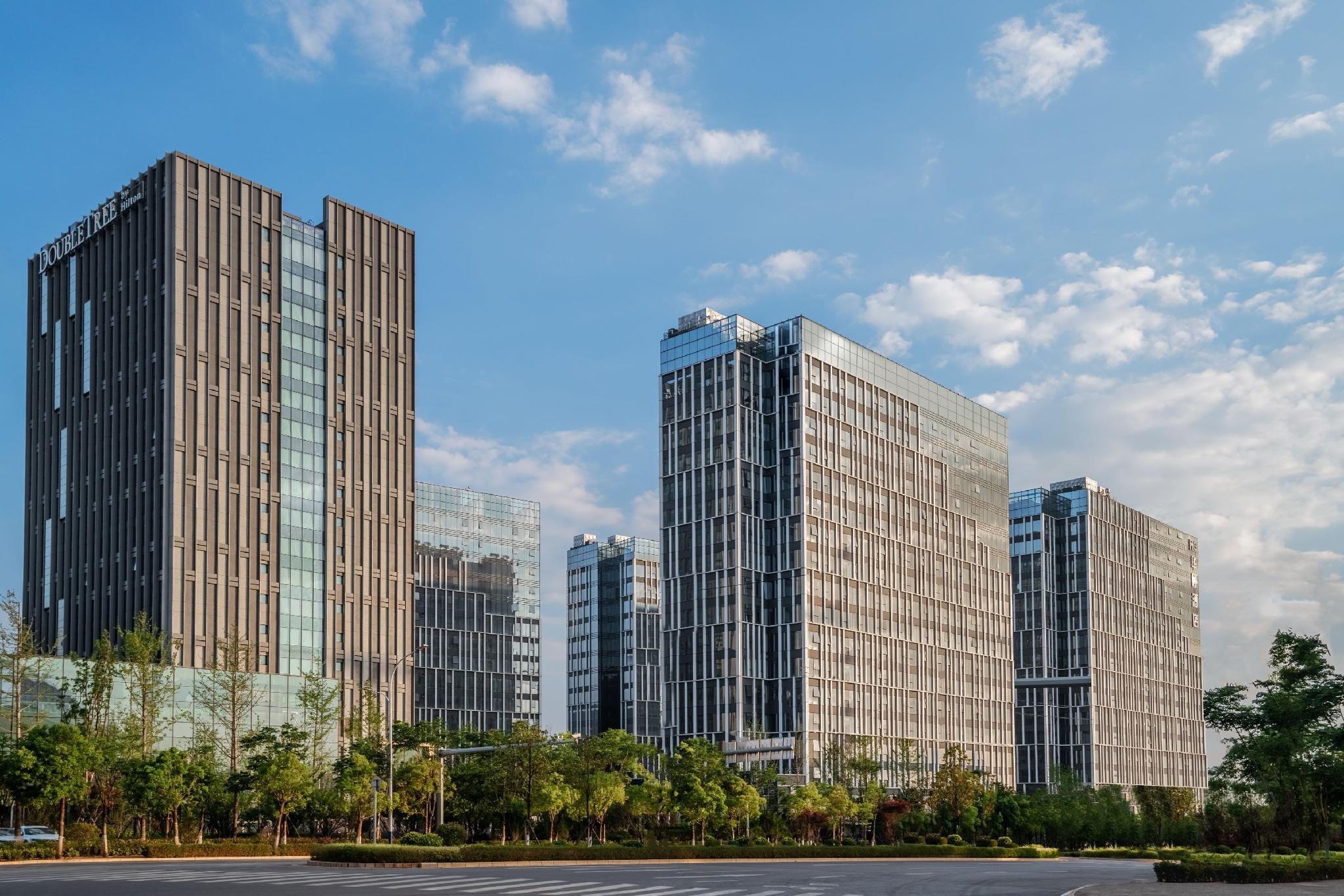 Kunming Huagu Hotel (Changshui International Airport Platinum Port Modern Plaza Store) 4/23
