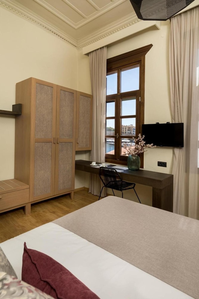 Contessa Boutique Hotel 19/65