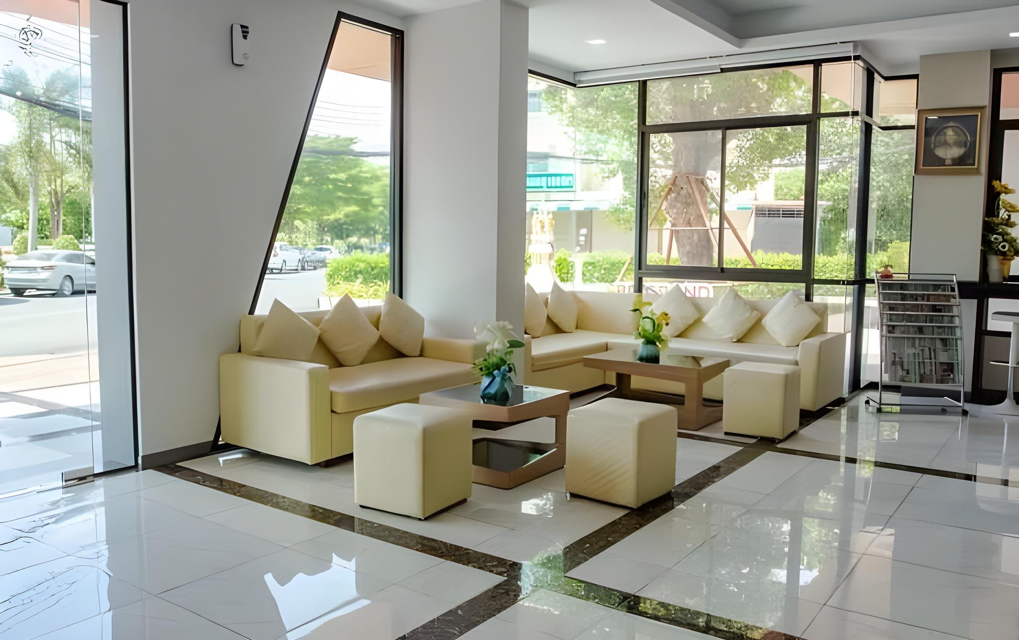 Br Grand Hotel 48/54