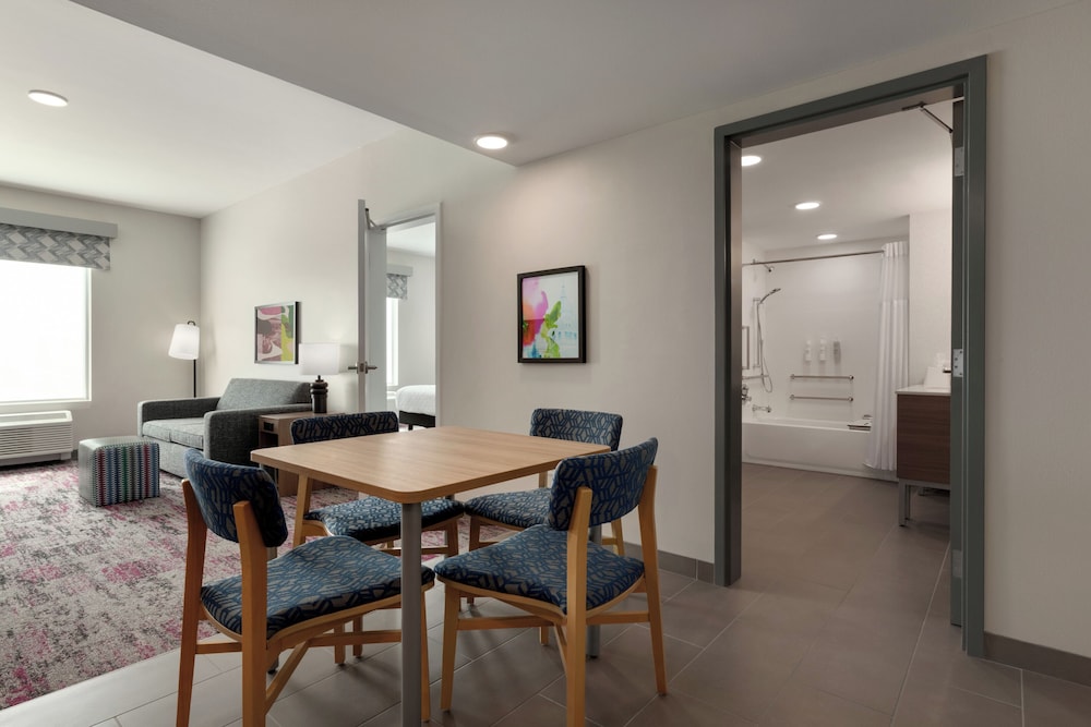 Home2 Suites by Hilton Denton 31/44